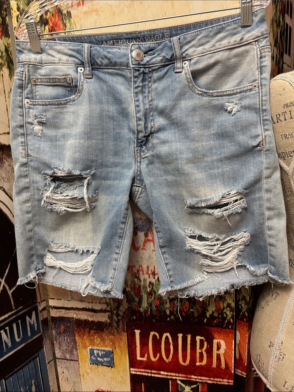 American Eagle Distressed TomGirl Bermuda, Distressed Denim, Size 8